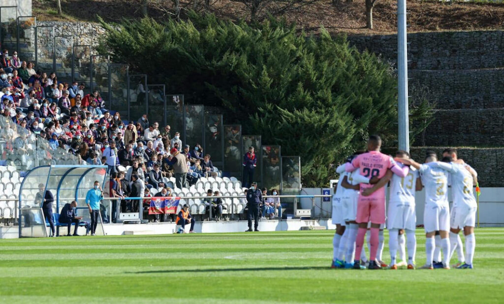 Do Melhor Ao Pior No Fc Porto B Gd Chaves Tarde Desinspirada Dos