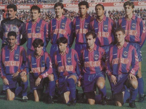 Um onze cheio de jogadores históricos do GD Chaves como Lino, Filgueira, David ou Paulo Alexandre