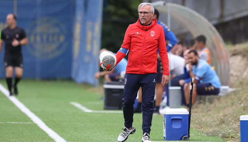 Treinador dos juniores do Chaves, Carlos , fez mais uma boa época