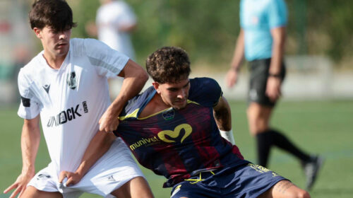 Juniores do Chaves perdem por 2-0 com o Vitória SC