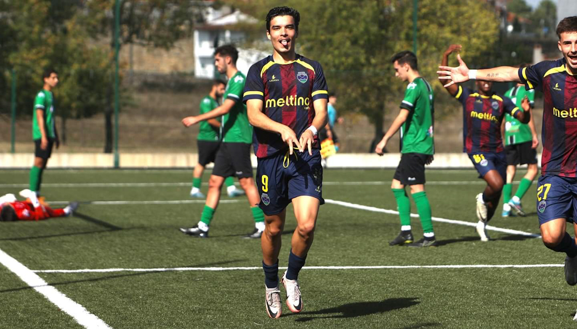 Chaves B goleia Sabrosa por 6-0 e aproxima-se da liderança