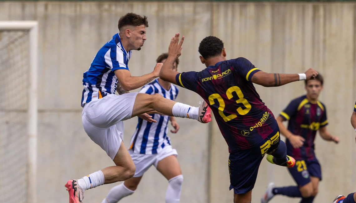 Juniores do Chaves perdem batalha com FC Porto por 3-0