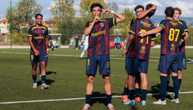 Chaves B goleia Vidago por 4-0 e é líder