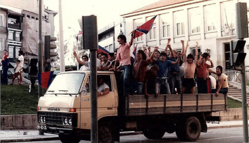 Golos, lágrimas e bombos: A epopeia da 1.ª subida do GD Chaves à Primeira Divisão