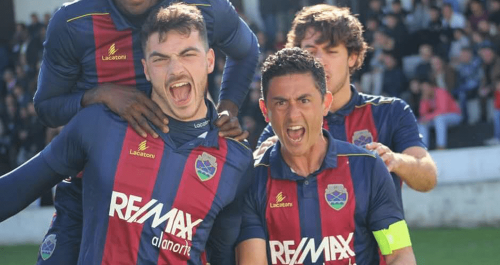 Glória nos "Bês" a prometer um futuro risonho para o jogador flaviense
