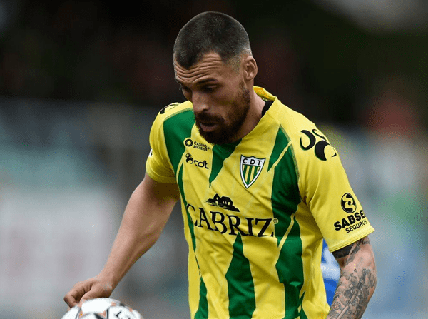 Um «onze» de possíveis reforços para o GD Chaves