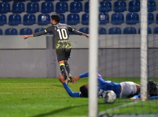 João Teixeira festeja mais um golo pelo GD Chaves