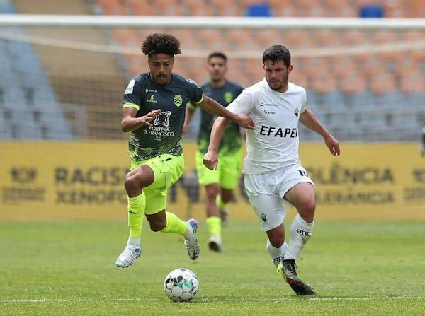 Académica OAF 2-1 GD Chaves: Flavienses comprometem subida