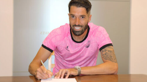 Steven Vitória é jogador do GD Chaves