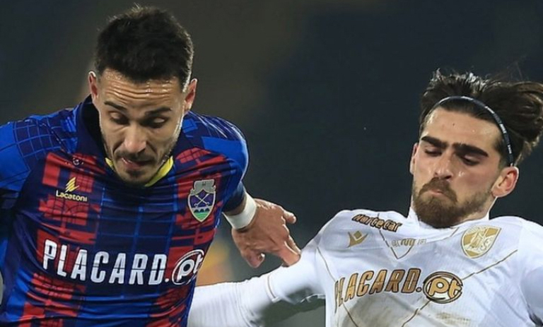 GD Chaves perde com o Vitória SC