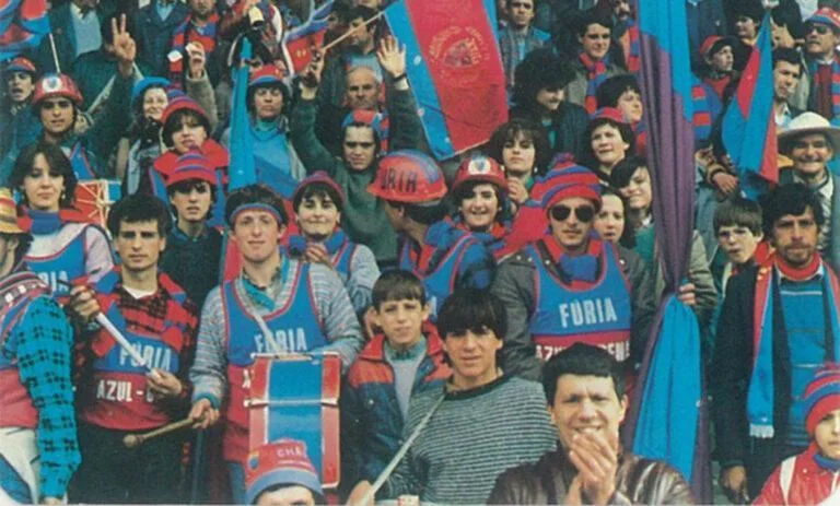 Furia Azul-grená claque do GD Chaves