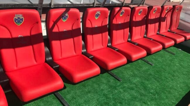 Bancos de suplentes estádio municipal de Chaves