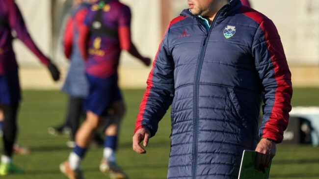 Treinador e táticas do GD Chaves